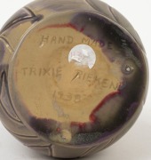 TRIXIE&nbsp;RIEKEN&nbsp;grey and mauve glazed pottery vase with sgraffito decoration, incised "Trixie Rieken, 1938, hand made", 13.5cm high - 3