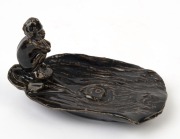 WILLIAM RICKETTS early pottery tree stump dish with squatting Aboriginal figure, unusual black glaze, incised "W. M. Ricketts, Melbourne, 1936", 7cm high, 12.5cm wide - 3