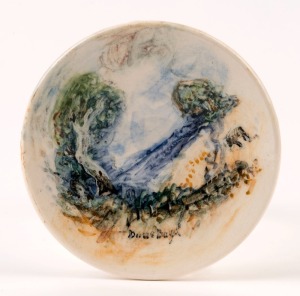 GUY BOYD & DORIS BOYD hand-painted pottery dish, incised "Guy Boyd" and signed on the front "DORIS BOYD", 12cm diameter
