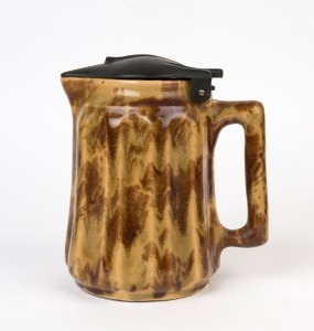 BENDIGO POTTERY vintage electric kettle with mottled glaze, impressed two line mark "BENDIGO POTTERY", 21.5cm high