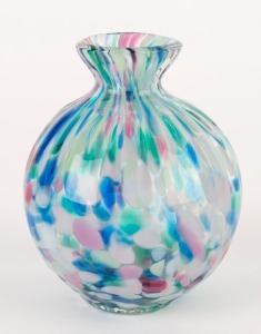 Australian mottled art glass vase, engraved "O. M. 1991", 11cm high