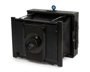 C. P. Goerz: ANGO strut type folding camera with focal plain shutter, 13 x 18cm, circa 1905, with a Newton finder and a Goerz DAGOR 18cm f6.8 lens