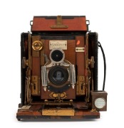 Sanderson Cameraworks: The Sanderson Regular folding plate camera with finely polished wood interior and heavy leather exterior, circa 1905, with Goerz Dopp-Anastigmat Series III Dagor 125mm f6.8 lens [#207868] - 6