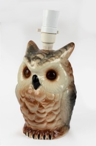 WEMBLEY WARE "Owl" ceramic table lamp base, 27cm high overall