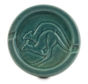KLYTIE PATE pottery ashtray with kangaroo decoration, incised "Klytie Pate", 12cm diameter