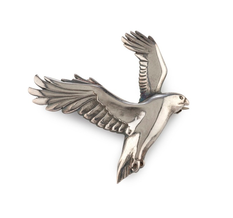 TONY KEAN Australian silver flying hawk brooch in original box, stamped "A.K. 925", ​​​​​​​5cm wide