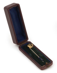 An antique Australian gold nugget specimen stickpin housed in a plush fitted box, 19th century, ​​​​​​​6.5cm long, 5.7 grams total