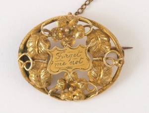 An antique Australian Colonial oval 18ct yellow gold brooch engraved "FORGET ME NOT", 19th century, ​​​​​​​3.2cm wide, 4.9 grams