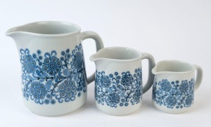 ARABIA WARE set of three graduated Finnish porcelain jugs, circa 1960, stamped "Arabia, Made in Finland" the largest 17.5cm high