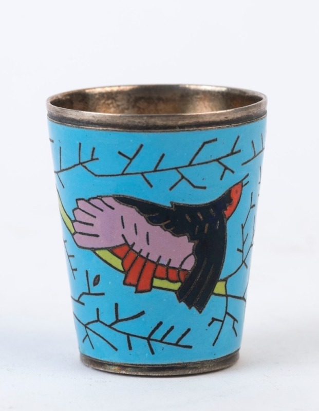 A silver and enamel beaker, 20th century, ​​​​​​​4.5cm high, 47 grams