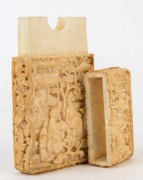 A Chinese Canton ware carved ivory calling card case, mid 19th century, 9 x 5cm - 3