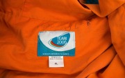 2006 COMMONWEALTH GAMES IN MELBOURNE: hooded jackets (2) in blue with orange trim ,each with 2006 embroidered crest over the left breast, sizes L & XL. (2) - 3