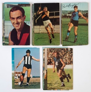 1964-71 MOBIL 'FOOTY PHOTOS - VICTORIAN FOOTBALLERS: selection with 1964 [15/40 plus 5 duplicates) including Ted Whitten; 1965 [16/40 plus 2 duplicates] including Ted Whitten & Polly Farmer; 1966 [6/40] including Ron Barassi; 1971 [2/40]; also SOUTH AUSTR