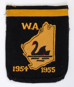 GRAHAM MCKENZIE COLLECTION - 1955 W.A. SCHOOLBOYS CRICKET: 1954-55 embroidered West Australian State School cricket blazer pocket patch; very good condition.