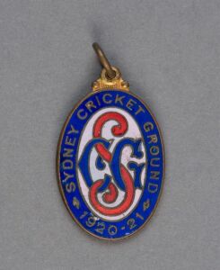 1920-21 Sydney Cricket Ground Membership fob, No.906, made by Amor.