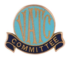 VICTORIA AMATEUR TURF CLUB, circa 1960s enamel and 9ct gold "COMMITTEE" member badge, numbered "20" verso; made by K.G. Luke.