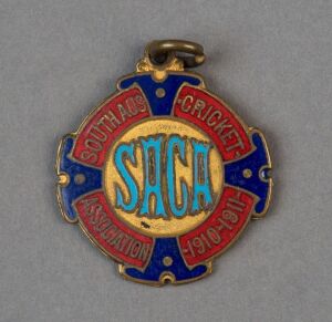 South Australian Cricket Association (Adelaide Oval) 1910-11 bronze & enamel Membership fob. (#660).