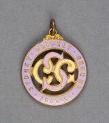 1908-09 Sydney Cricket Ground Membership fob, (#2393), made by Gaunt.