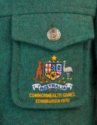 1970 COMMONWEALTH GAMES IN EDINBURGH: Green blazer embroidered with 'COMMONWEALTH GAMES/EDINBURGH 1970' and Australian Coat of Arms on pocket, good condition. - 2