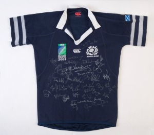 SCOTLAND '2003' WORLD CUP: rugby guernsey with numerous signatures including Bryan Redpath (Capt.), Gregor Townsend, Glenn Metcalfe, Nathan Hines, Gordon Bulloch & Tom Smith.