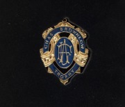 HAWTHORN - REPLICA BROWNLOW MEDAL: commemorative replica Chas&nbsp;Brownlow medal dedicated to Hawthorn Football Club winners of the medal comprising Col Austen (1949), Robert DiPierdomenico&nbsp;(1986), John Platten (1987), Shane Crawford (1999), Sam Mitchell (201 - 2