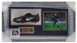 FC BARCELONA - PHILIPPE COUTINHO: Display featuring signed football boot and action photograph, attractively framed and window mounted, overall 40x72cm. Australian Sports Management CofA (2013) Coutinho currently plays for English Premier League club Aston Villa, on loan from Barcelona