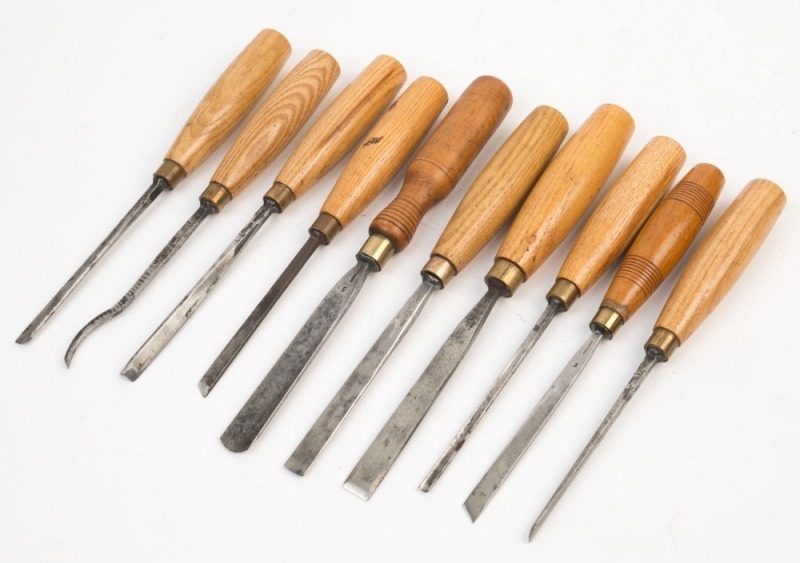 ADDIS group of ten English carving chisels, 20th century, ​​​​​​​24cm long