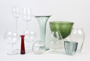 Brandy balloons, novelty wine glasses and assorted glass vases, 20th century, (12 pieces)