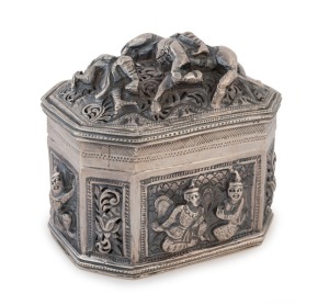 An antique Burmese silver betel box with fine repoussé decoration, 19th/20th century, 8cm high, 9cm wide, 7cm deep, 198 grams