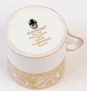 WEDGWOOD "Gold Florentine" 17 piece English porcelain tea set, (setting for 6 with 2 additional cups), the teapot 26cm high - 2