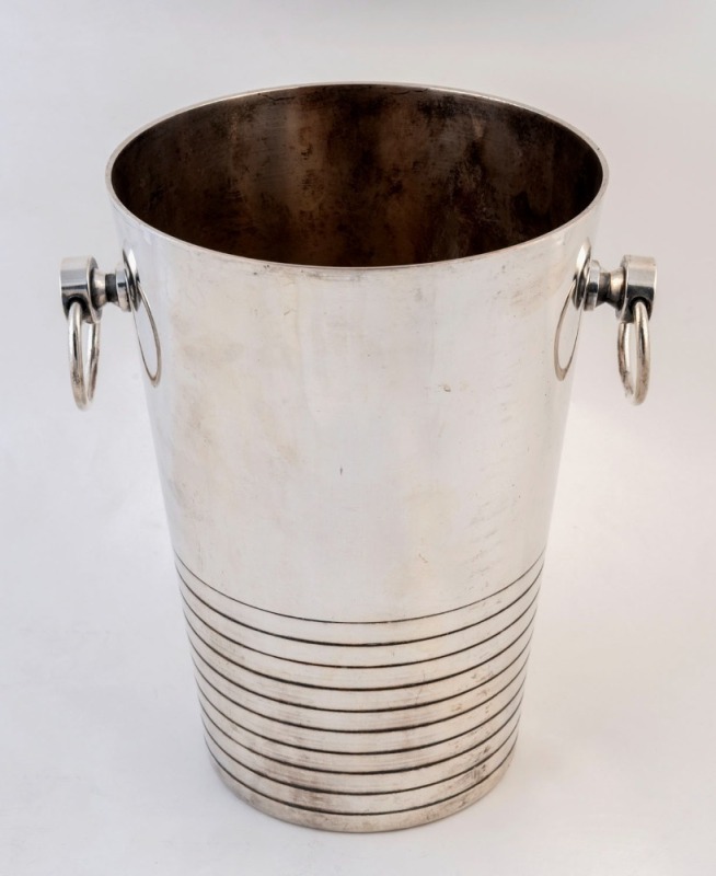 A French Art Deco silver plated champagne bucket together with four assorted Art Deco serving utensils, 20th century, 24.5cm high