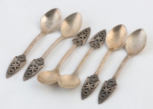 Set of six Russian Soviet era silver teaspoons, 20th century, star mark stamped "916", 11cm long, 85 grams total