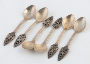 Set of six Russian Soviet era silver teaspoons, 20th century, star mark stamped "916", 11cm long, 85 grams total