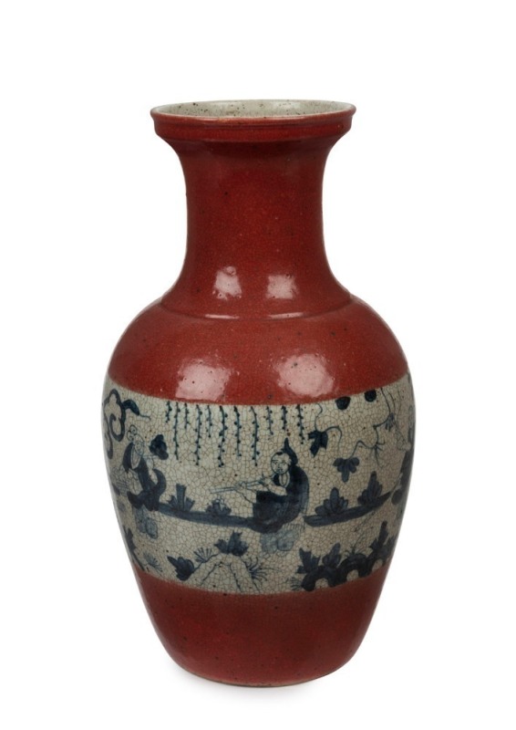 An antique Chinese vase, brick red ground with blue and white decorative frieze and crackle finish glaze, Guangxu Period, late 19th century, 39cm high