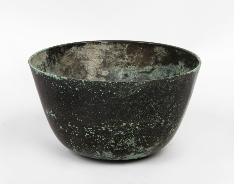 A Chinese Silk Road bronze bowl, Han Dynasty, circa 200 B.C. to 220 A.D. 10cm high 17.5cm diameter