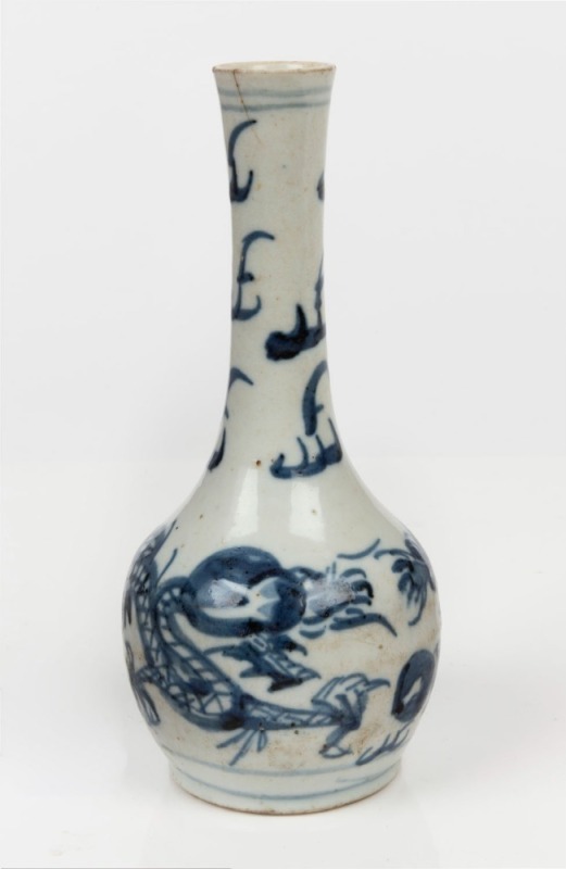 Bleu de Hue antique blue and white porcelain wine bottle with dragon decoration, mid 19th century, 15.5cm high