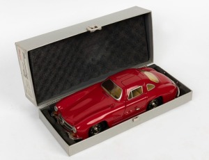 MARKLIN: 1993 wind-up 'Museumsmodell' Mercedes 300SL (model #1092), red paintwork; with key, certificate and housed in original box.