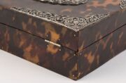 An antique box, tortoiseshell with fine silver mounts and cedar lining, 19th century, ​​​​​​​5cm high, 18cm wide, 12cm deep - 7