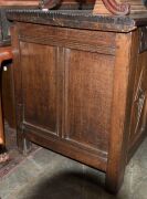 Elizabethan antique English oak monk's coffer with original iron lock, shackle hinges and carved front, late 16th century, 76cm high, 154cm wide, 60cm deep - 3