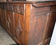 Elizabethan antique English oak monk's coffer with original iron lock, shackle hinges and carved front, late 16th century, 76cm high, 154cm wide, 60cm deep - 6