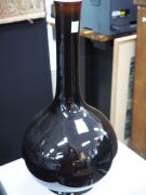 A Chinese jet black porcelain long neck vase, 19th/20th century, 45cm high - 4