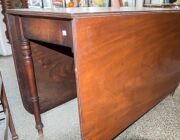 A Georgian Cuban mahogany Pembroke table, circa 1800, 72cm high, 51cm (extends to 166cm) wide, 105cm deep - 5