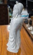 Blanc de chine porcelain statue of a man and child 19th/20th century,42cm high - 10