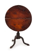 An antique English apprentice made wine table with tilt-top, circa 1800, ​​​​​​​23cm high, 21.5cm diameter - 2