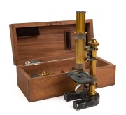 LEITZ WETZLAR No.12169 antique microscope in mahogany case, 19th century, the case 30cm wide