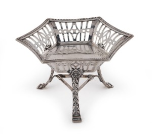 An English Arts & Crafts sterling silver bonbon dish with floral decoration, by George Hape of Sheffield, circa 1904, 8.5cm high, 14cm wide, 174 grams