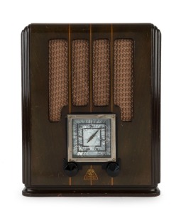 A.G.E. BANDMASTER mantle radio in walnut case, ​​​​​​​32.5cm high