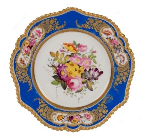 Chamberlains Worcester plate with royal blue ground, hand painted central floral decoration, border vignettes and gilt highlights, 19th century, 26cm diameter
