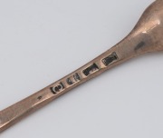 A Georgian sterling silver marrow spoon, 18th/19th century, 22.5cm long, 42 grams - 2