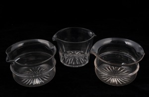 Three antique English glass and crystal glass rinsers, 19th century, the largest 9.5cm high, 14cm wide